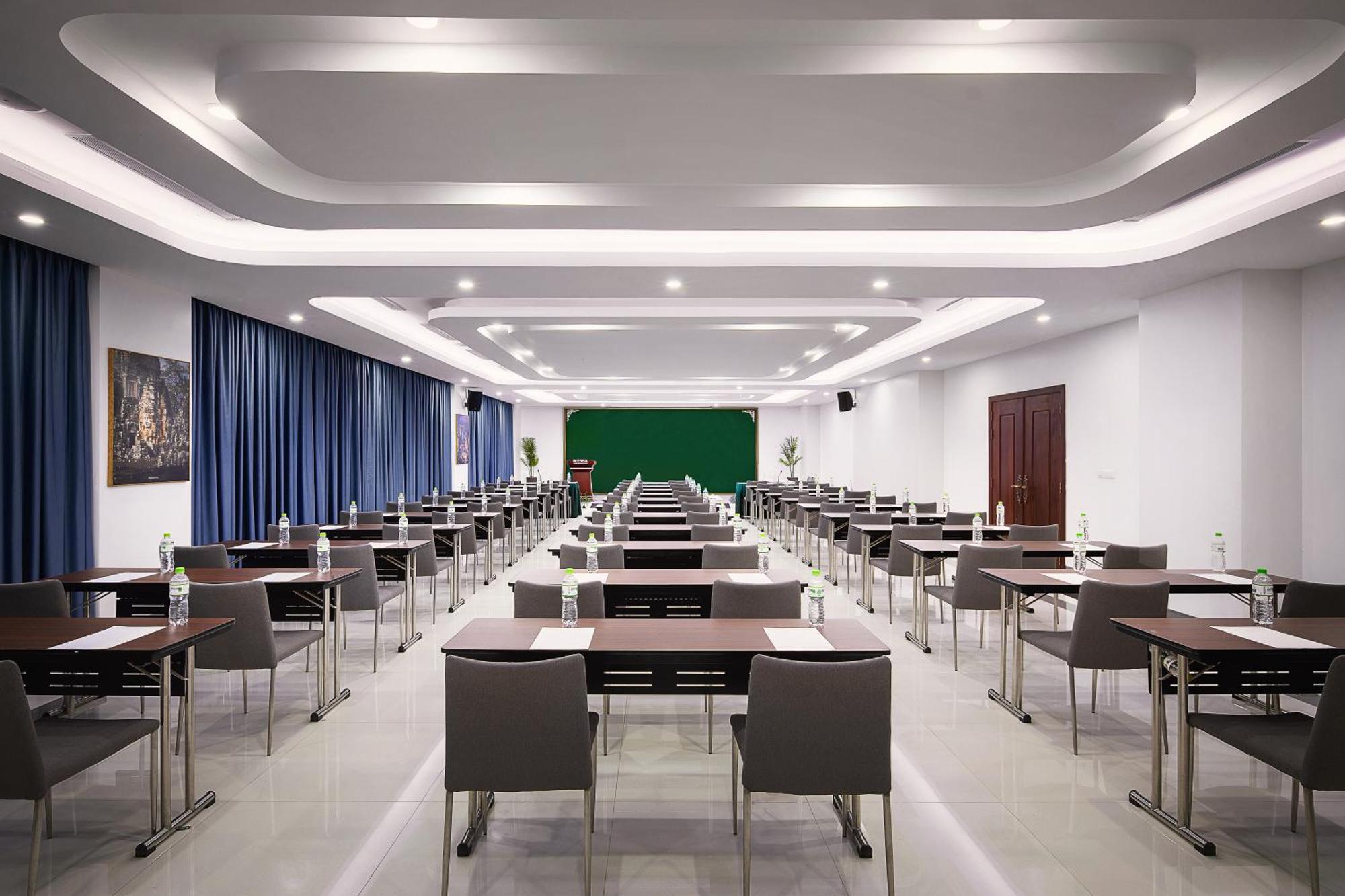 RIVA Hotel SHV Sihanoukville Exterior foto